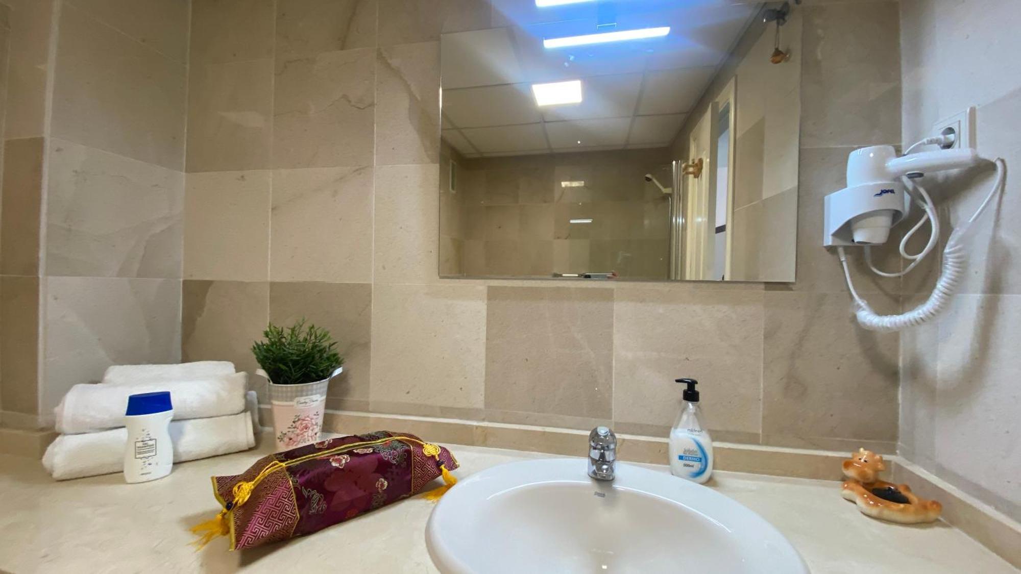 Apartamento Carihuela Plaza Del Remo Torremolinos Exterior foto