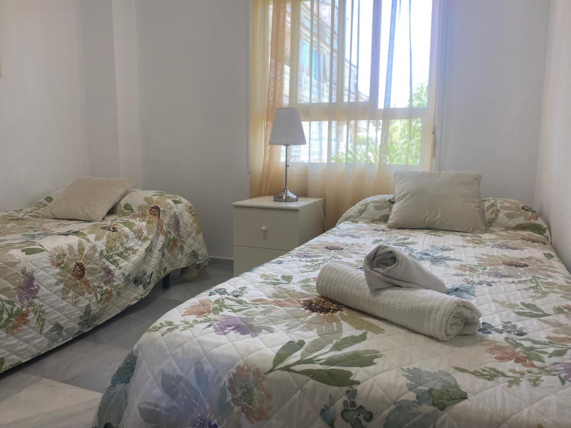 Apartamento Carihuela Plaza Del Remo Torremolinos Exterior foto